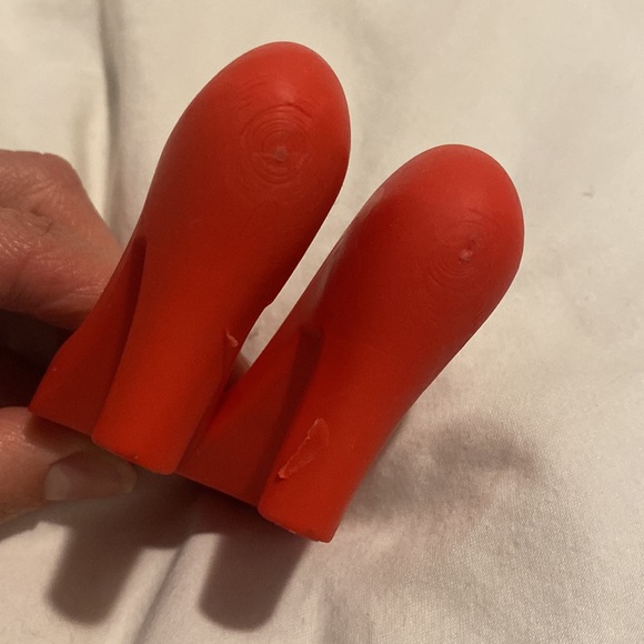 Silicon Phone Stand - Picture 2 of 2